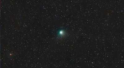 Imagen referencial de un cometa en el espacio.