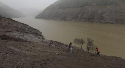 Embalse de Mazar, en Azuay, 17 de abril de 2024.