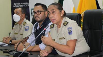 Tannya Varela, comandante de la Policía se reunió con los altos oficiales en Sucumbíos para conocer la situación de ocho muertes violentas en cuatro horas. Sucumbíos, 17 de eneros de 2022.