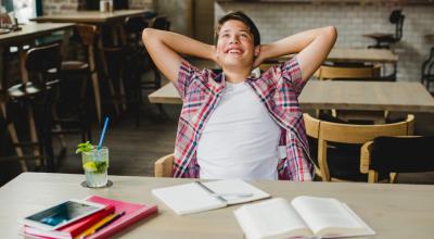 estudiante-feliz