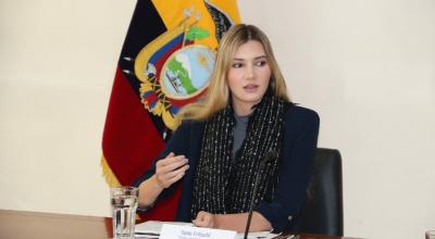 Sade Fritschi, ministra de Ambiente, en una reunión el 8 de mayo de 2024.