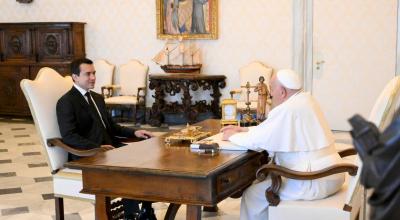 El papa Francisco recibe en audiencia al presidente de Ecuador, Daniel Noboa, el lunes 13 de mayo de 2024, en el Vaticano. 