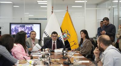 El asambleísta Patricio Chávez (c) en una sesión en la Asamblea en diciembre de 2023.