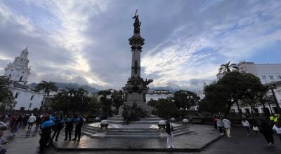 Vista general de la Plaza Grande, en el Centro Histórico de Quito.