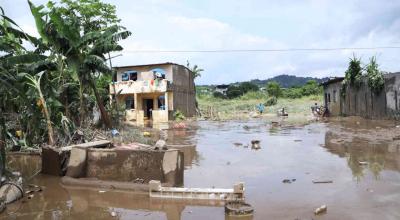 Inundaciones en Esmeraldas, en Ecuador, por el desbordamiento de ríos, el 5 de junio de 2023.
