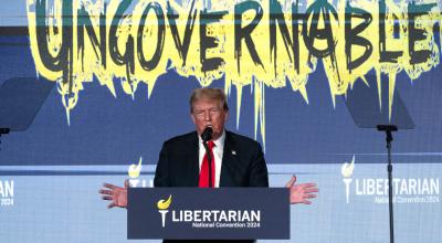 El expresidente Donald Trump, habla durante la convención del Partido Libertario,en Washington, el 25 de mayo de 2024.