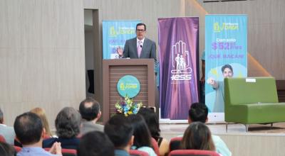 Eduardo Peña, presidente del directorio del IESS, en el lanzamiento de un programa de Afiliación Joven en Guayaquil. 