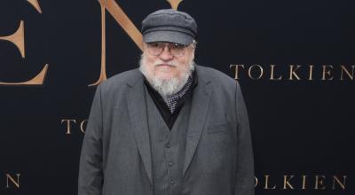 George R. R. Martin llega a la proyección especial en Los Ángeles de "Tolkien" de Fox Searchlight Pictures, 8 de mayo de 2024.