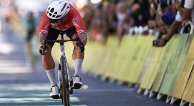 Dylan Groenewegen se lleva la victoria en la Etapa 6 del Tour de Francia, el 4 de julio de 2024.