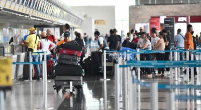 Imagen referencial del movimiento de pasajeros en el aeropuerto José Joaquín de Olmedo, de Guayaquil.