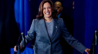 La vicepresidenta estadounidense Kamala Harris participa en un evento de campaña en la Escuela Secundaria James B. Dudley en Greensboro, 11 de julio ed 2024.