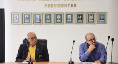 Jorge Delgado, presidente del Comité Olímpico Ecuatoriano, y John Zambrano, secretario general.