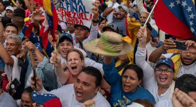 Simpatizantes del candidato Edmundo González Urrutia (PUD), asistieron este 24 de julio a un acto de campaña en Maracaibo.