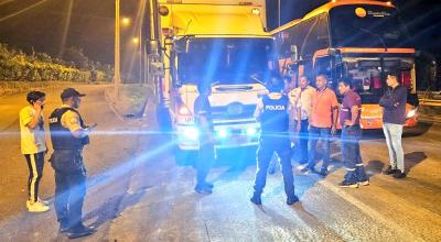 El 26 de julio la policía asegura que evitó el asalto a un camión y un bus interprovincial en el anillo vial de Quevedo, Los Ríos.