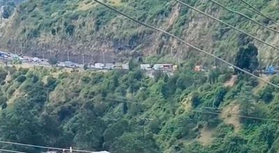 Quito: Caravana de tráileres y camiones se registró en la Autopista General Rumiñahui