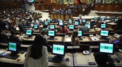 Legisladores de la Asamblea Nacional en votación de una resolución en apoyo al pueblo venezolano, el 30 de julio de 2024.