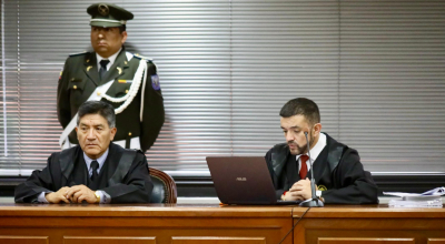 Los jueces de la Corte Nacional de Justicia, Felipe Córdova (derecha) y Julio Inga, durante la lectura de la sentencia este 5 de agosto de 2024.