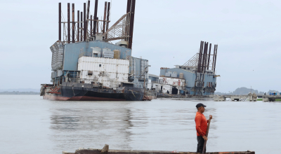 Sector de la Subestación Eléctrica Las Esclusas-Celec, en el sur de Guayaquil, dónde se conectará la barcaza turca de generación eléctrica Emre Bey, de la empresa Karpowership. En el lugar se encuentran cuatro barcazas que dejaron de funcionar 8 años atrás.