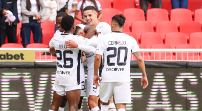 Jugadores de Liga de Quito celebrando su gol ante Cumbayá, 10 de agosto de 2024.