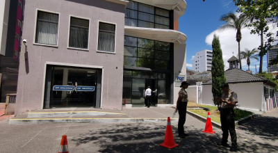 Fachada del edificio del Tribunal Contencioso Electoral, en el centro norte de Quito, este 13 de agosto de 2024.