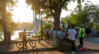 Migrantes de diferentes nacionalidades en Manhattan, Nueva York,el 17 junio de 2024.