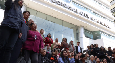 El colectivo 'Quito Sin Minería' en un plantón frente a la Corte Constitucional, en Quito, el 20 de agosto de 2024.