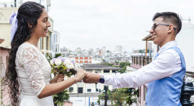 El amor existe en Guayaquil: 20 parejas se casaron en el barrio Las Peñas