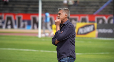 Marcelo Zuleta, entrenador de El Nacional, durante el partido ante Universidad Católica, jugado el 4 de agosto en Quito.