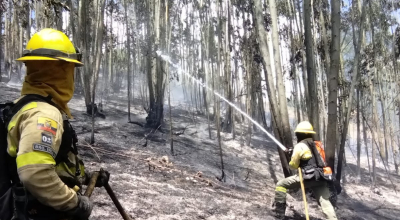 Efectivos del Cuerpo de Bomberos controlaron un incendio forestal en Nono, el 8 de septiembre de 2024.