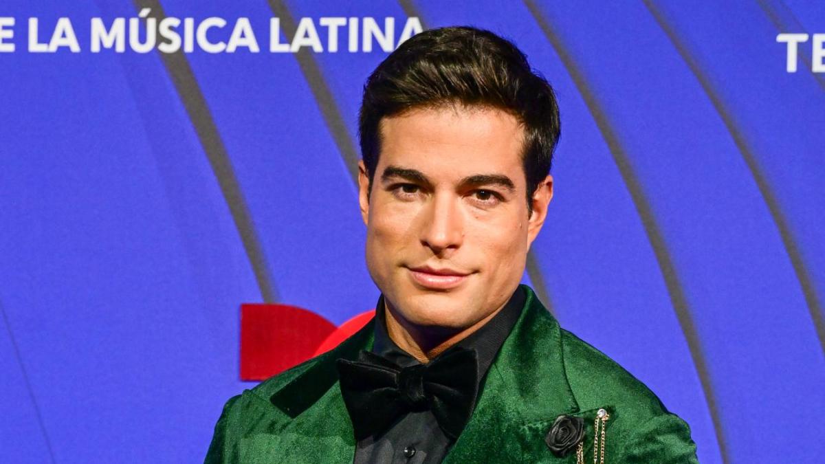 Los 50 más bellos de 2025 | Ecuatoriano Danilo Carrera lidera lista 'La ...