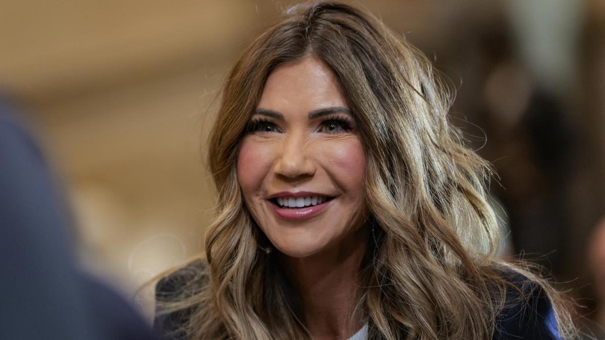 Kristi Noem dejaría de ser la enviada especial para el Escudo de las Américas, según medio estadounidense