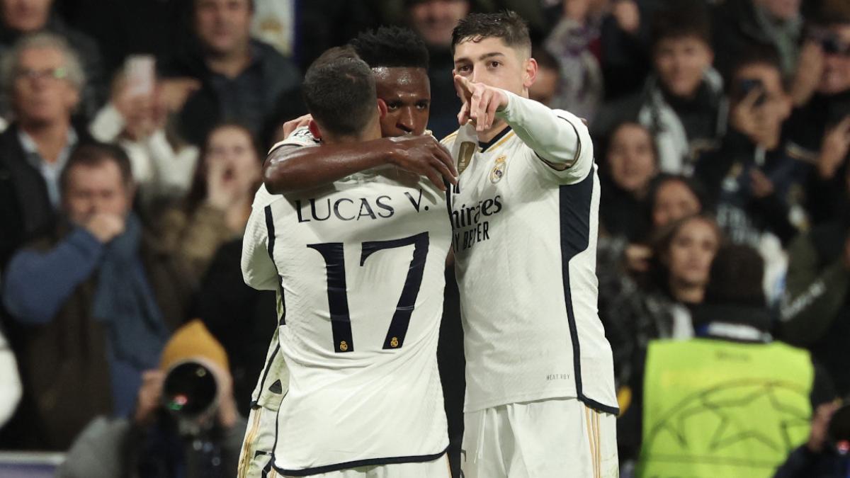 Real Madrid golea y clasifica a octavos de final de Champions