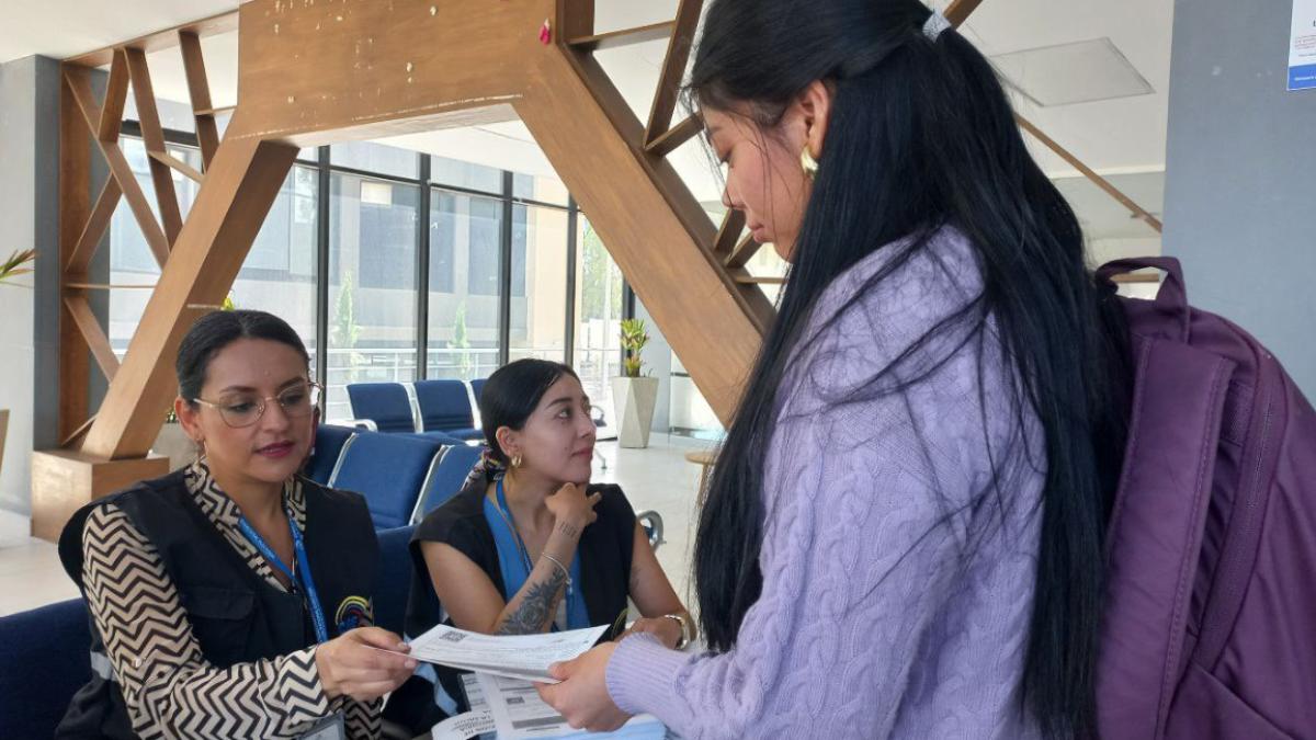Consulte si es miembro de una Junta Receptora del Voto para las ...