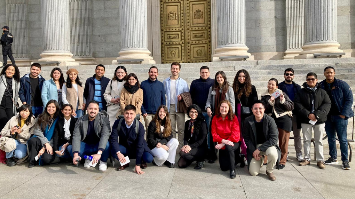 ¿Cómo funcionan las becas de la Fundación Carolina, a las que pueden ...