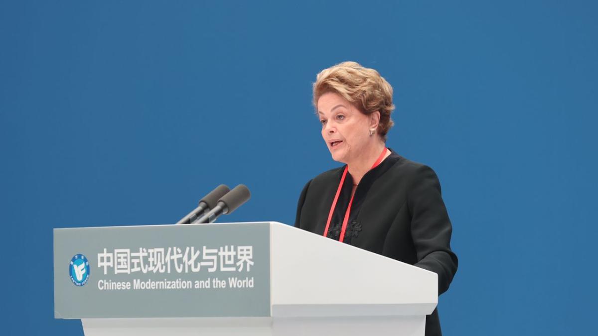 Dilma Rousseff, ingresada en un hospital de China por inflamación de ...