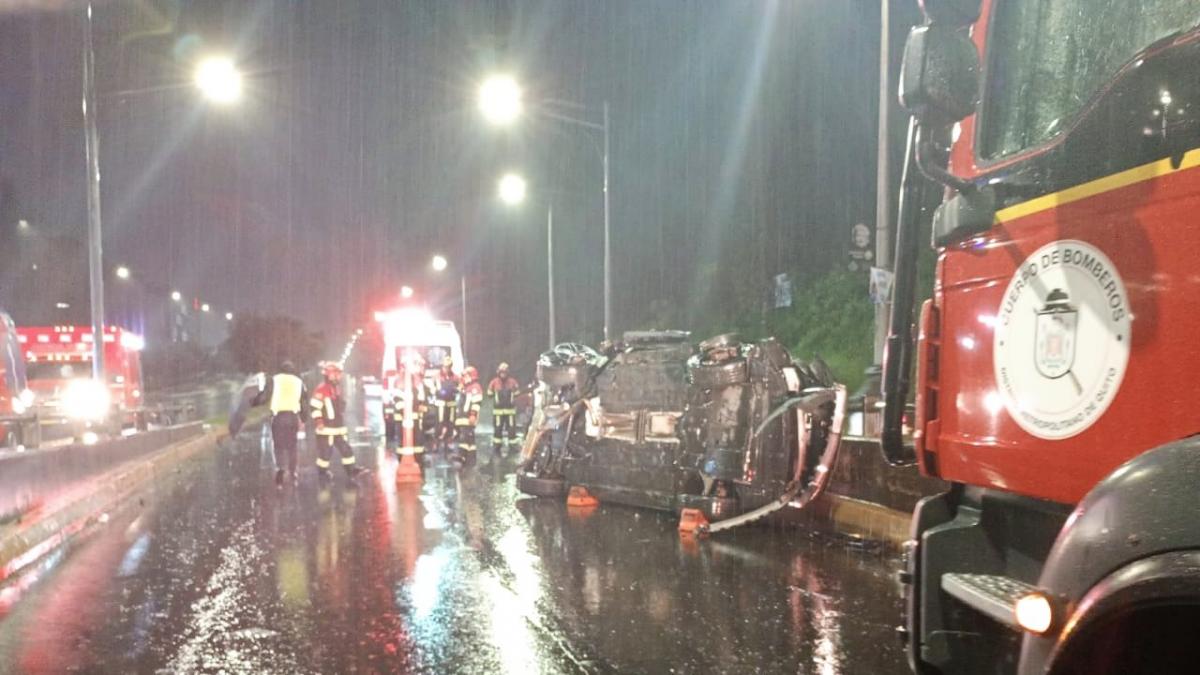 Un muerto y cuatro heridos deja un accidente en la avenida Granados, en ...