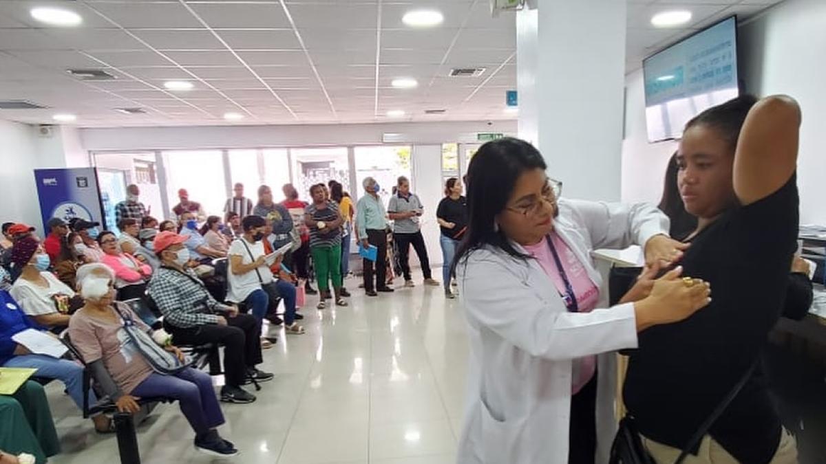 Prestadores externos del IESS· 