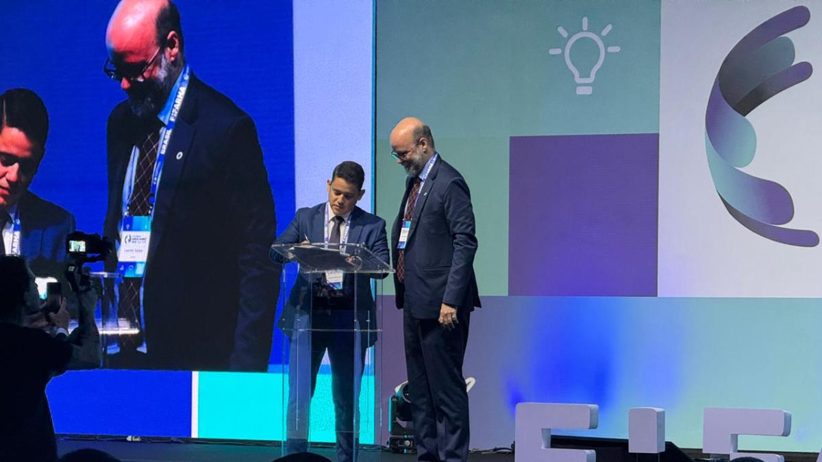 Arcsa firma acuerdo con Brasil para mejorar el control de medicamentos ...