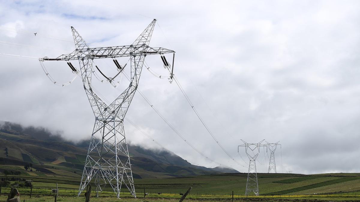Colombia endurece las condiciones de venta de electricidad a Ecuador por el fenómeno de El Niño