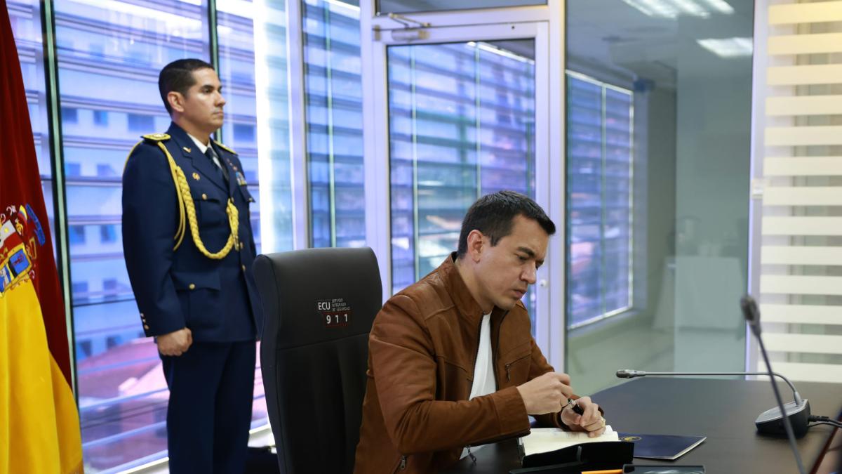Noboa anuncia mantenimiento eléctrico para el sábado 17 de octubre en medio de reportes de cortes