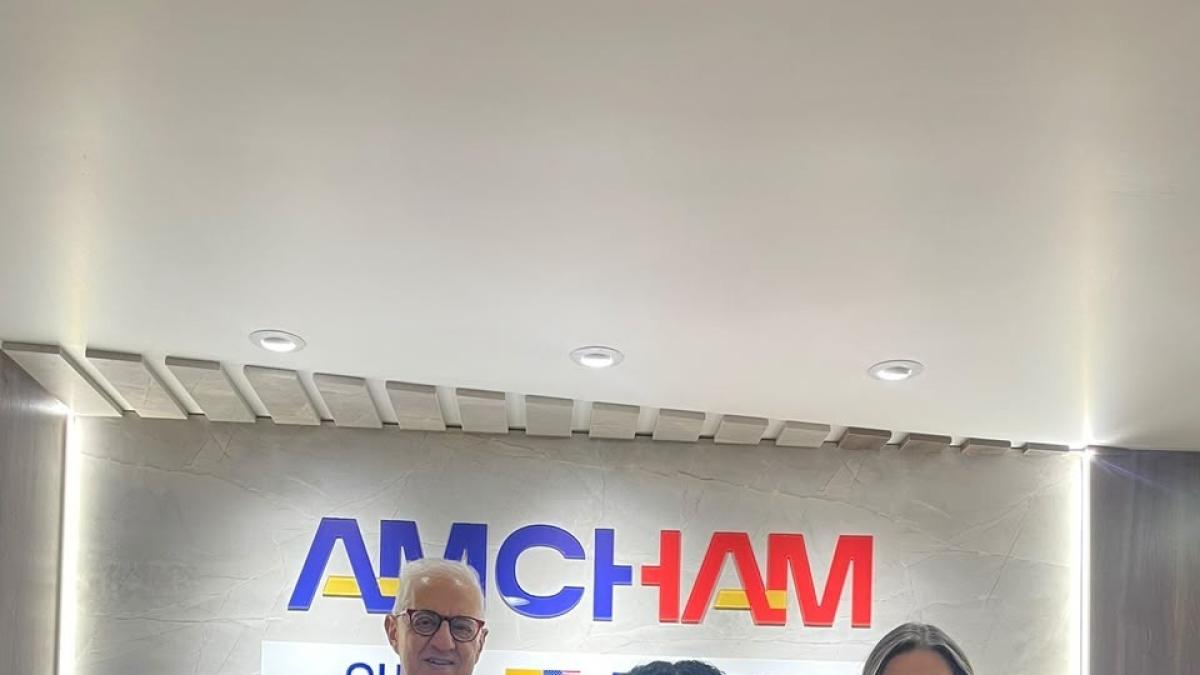 Ecuador presentará 10.000 becas de formación en inteligencia artificial y ciberseguridad